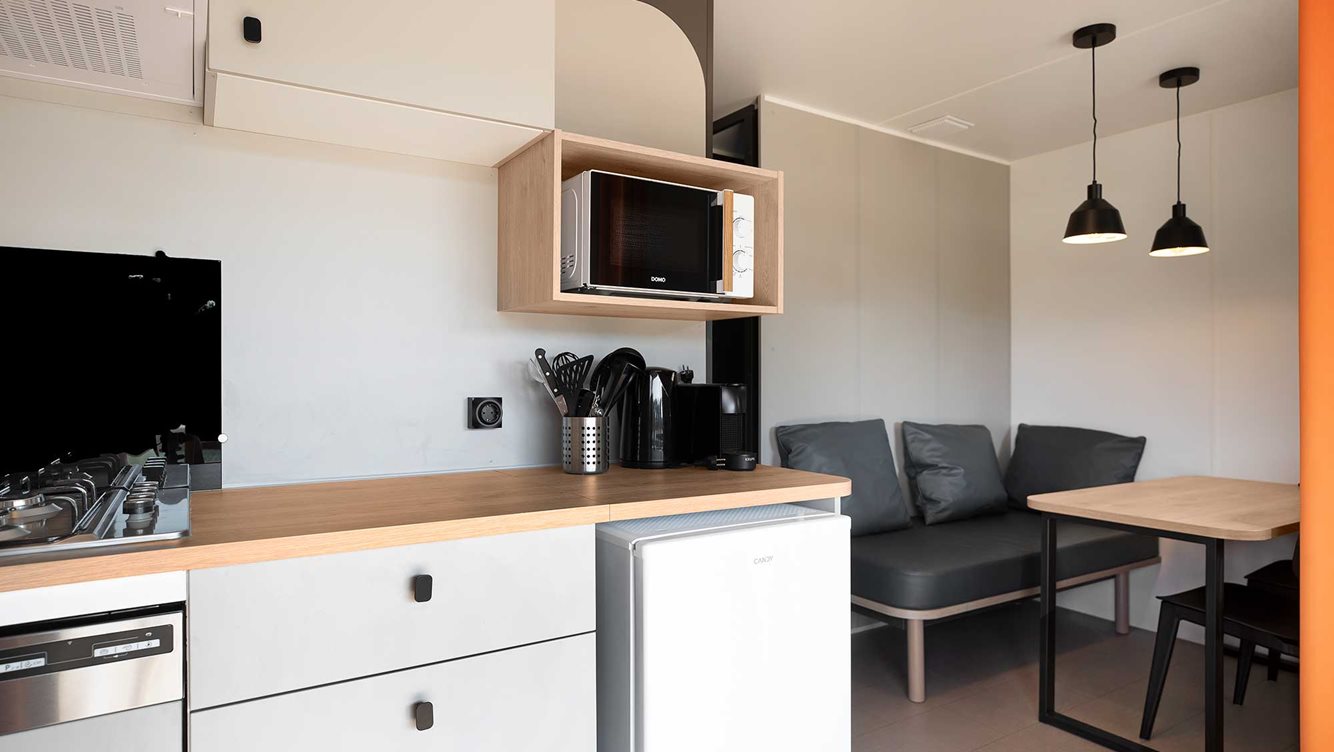 2pers chalet Appelbes Molecaten Park Bosbad Hoeven 04